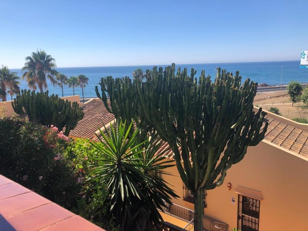 Fantastico Apartamento Con Vistas Al Mar Zona Club La Costa Castillo Fuengirola Exterior photo
